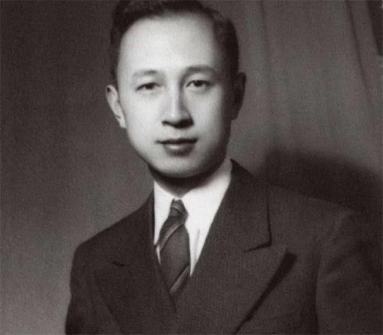 1956年，聂荣臻元帅走进国防部第五研究院的大门，迎面看到一辆崭新的天蓝色轿车缓