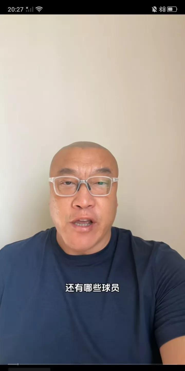近日，前中国男篮名宿马健在直播时首次谈到具备CBA超巨的几名国内球员。马健说：目