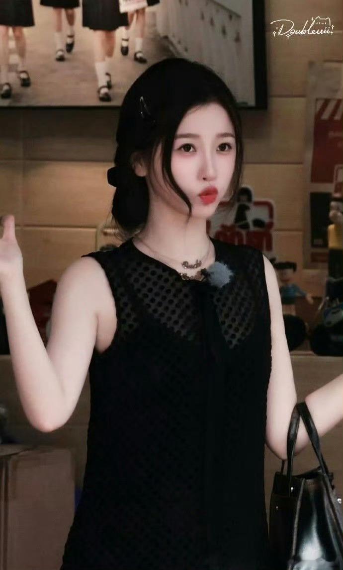 实在太可爱了！！家鱼真的是元气宝宝一枚！！​​​