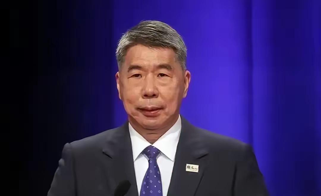 何启圣今儿在脸书替张亚中把这事儿掰扯清楚了。媒体问张亚中七月二十六日全代会有