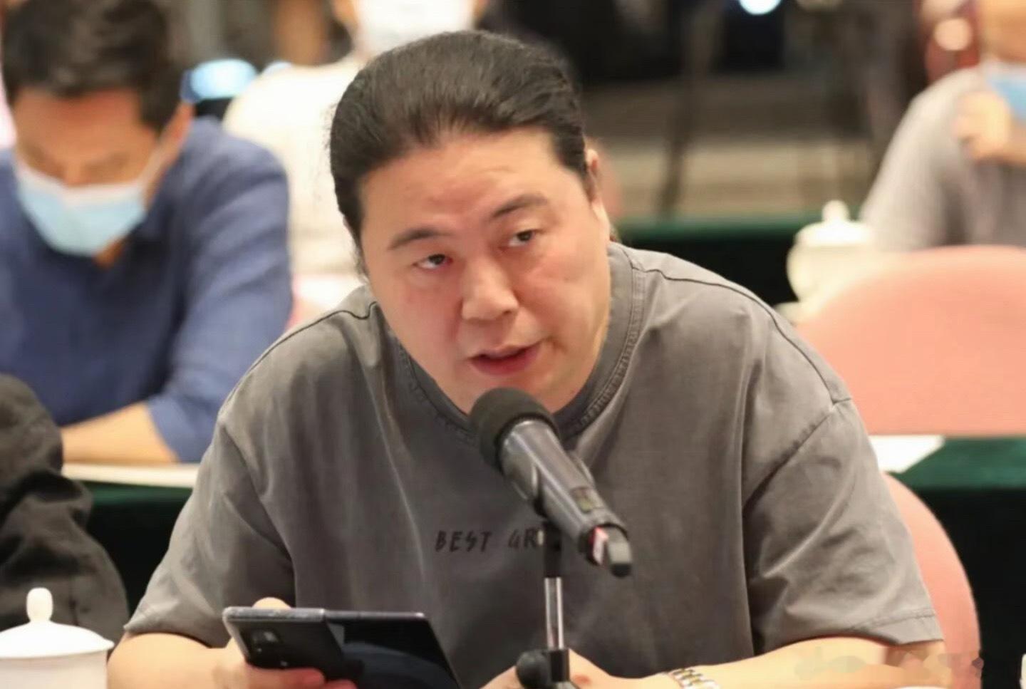 峰哥实名举报汪海林偷税漏税现在峰哥等于把四年前的旧料重新打包，走实名举报流程递给