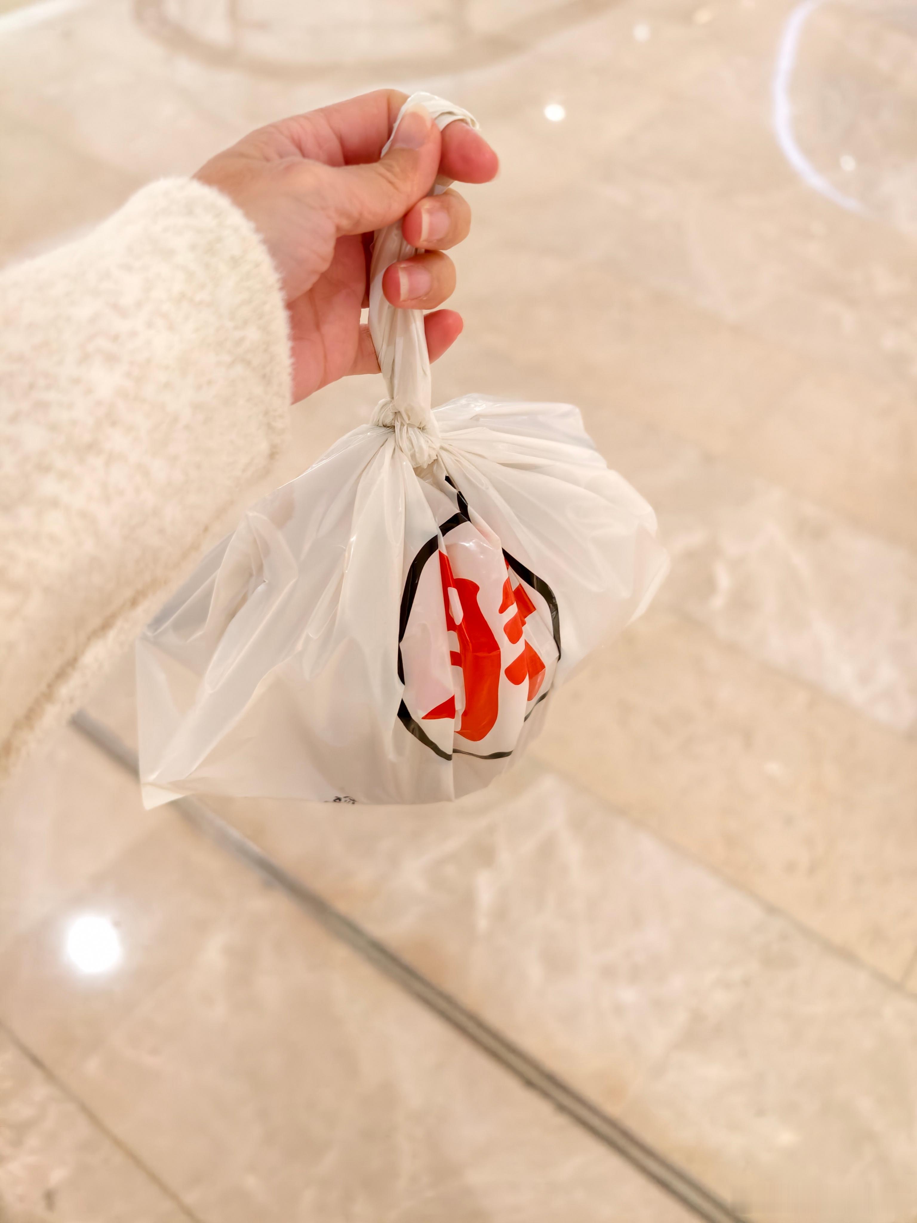 现在在深圳开车不仅要防乱窜的电🐔，还要留八百个心眼子防网约车，现在好多网约车都