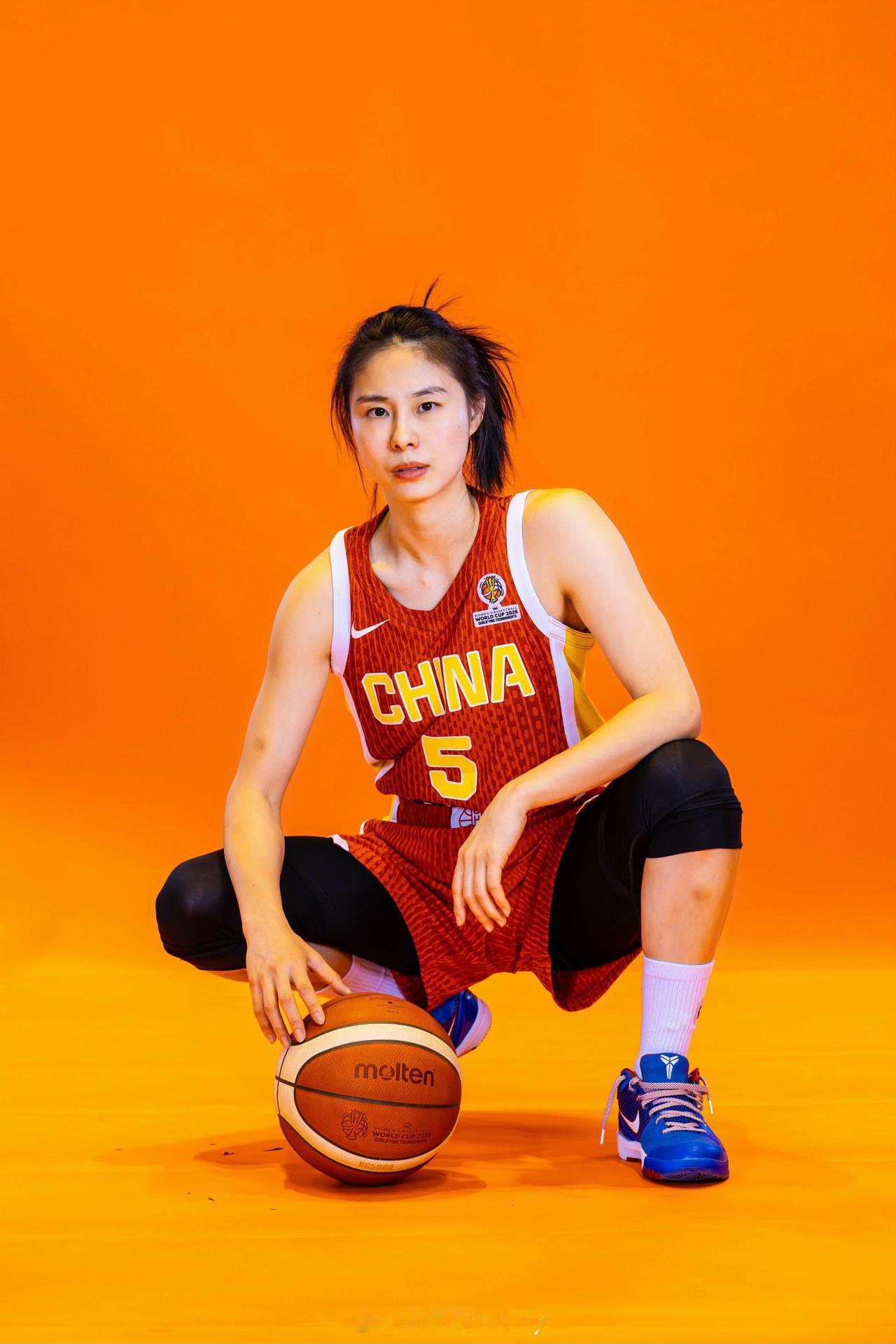 四川女篮总决赛第一场必须要赢虽然说比赛肯定是要去追求胜利，但毕竟是五场三胜制