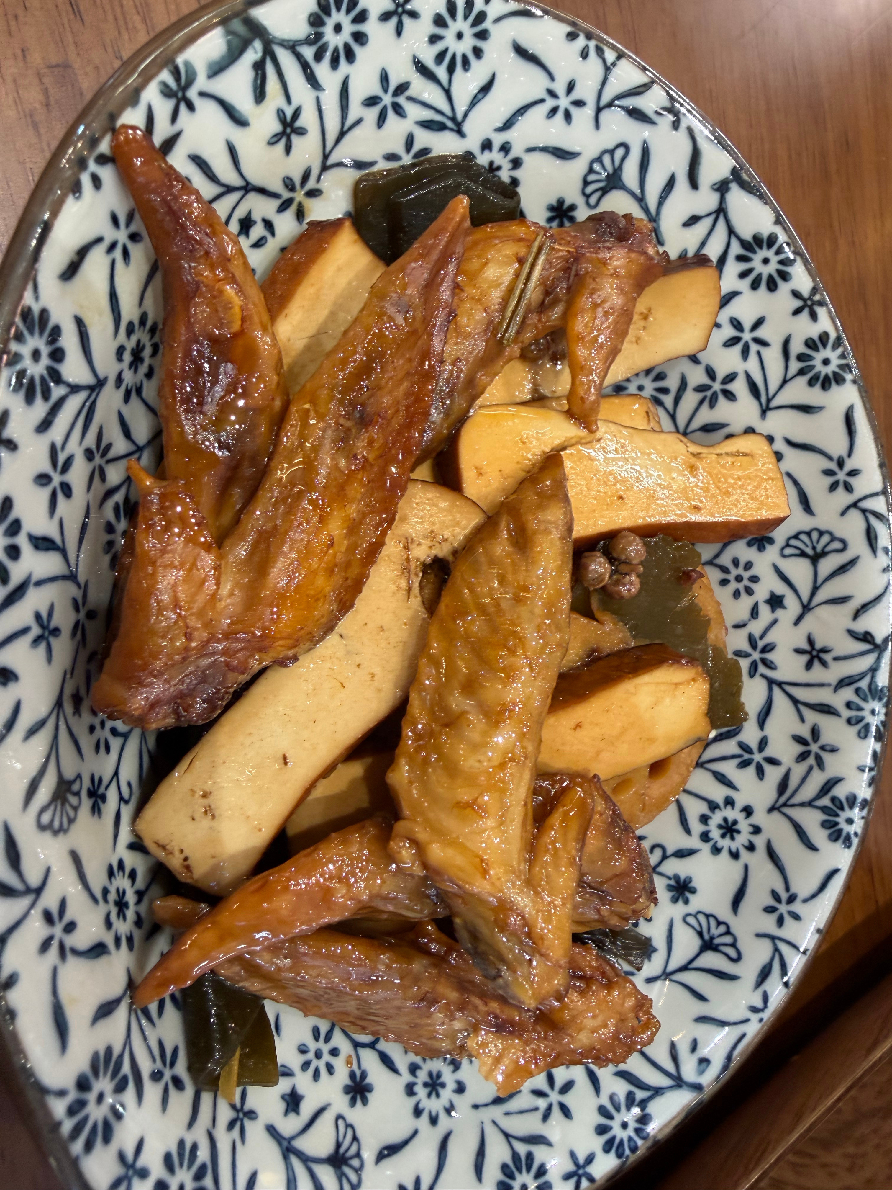 30元的卤味套餐。不算贵了。