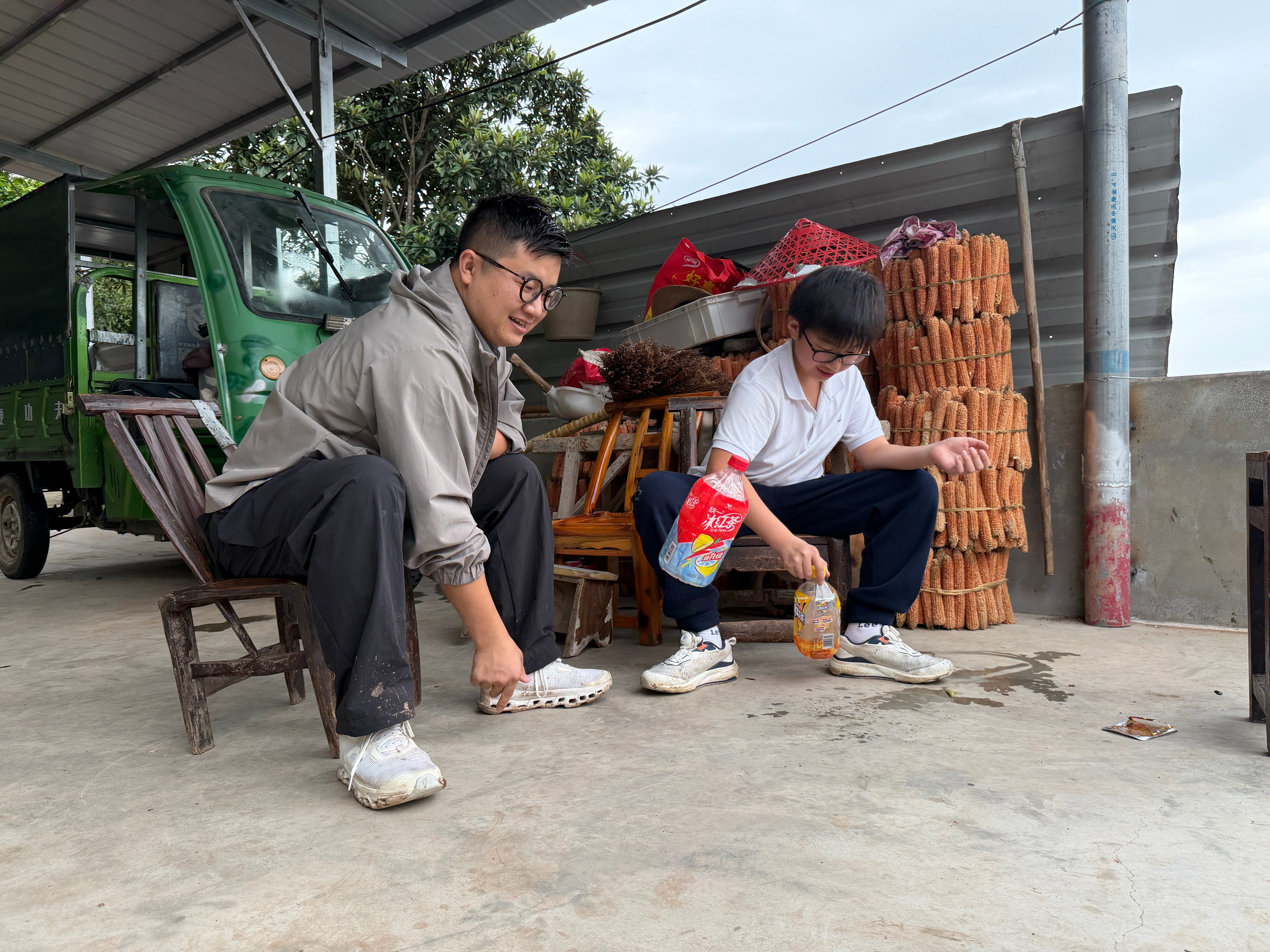 很硬的兄弟们早早早！硬起来今天周六啊