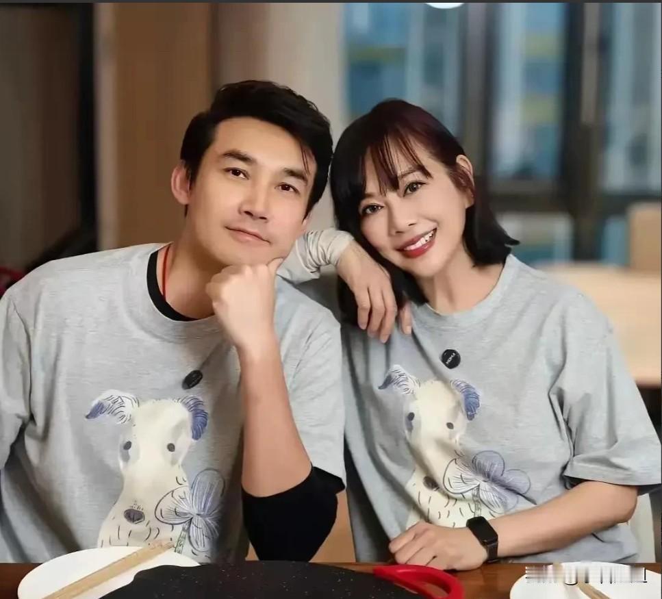 张铎最让人羡慕的不是爆红，不是46岁终于当上男一号，而是他和陈松伶这