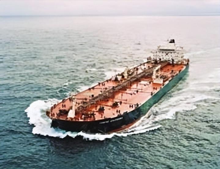 莫迪站错队后，抢了原本要运往中国的俄罗斯油，中国却一点不慌？拉着俄罗斯