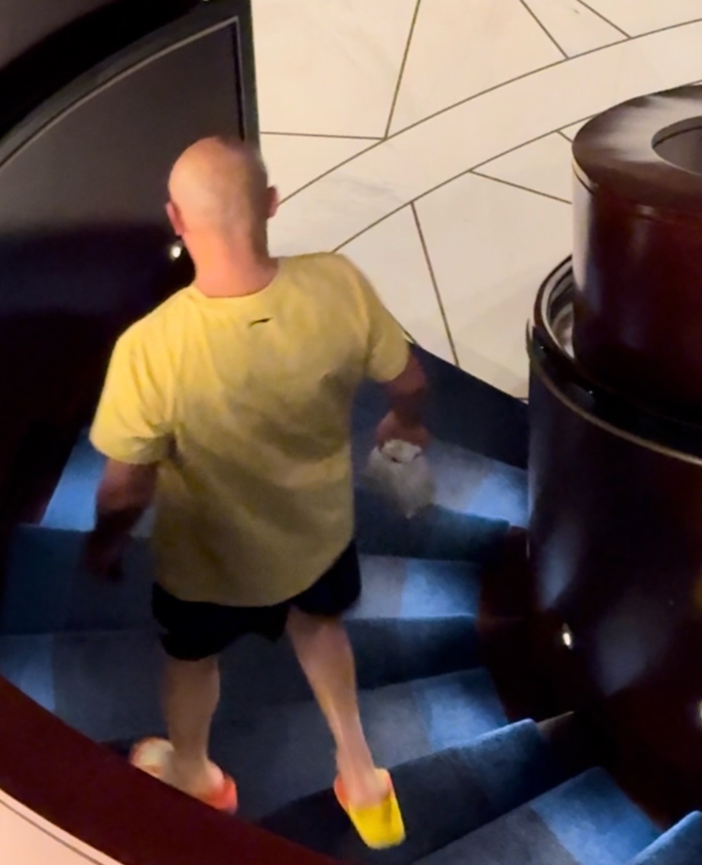 愚人节翻翻相册