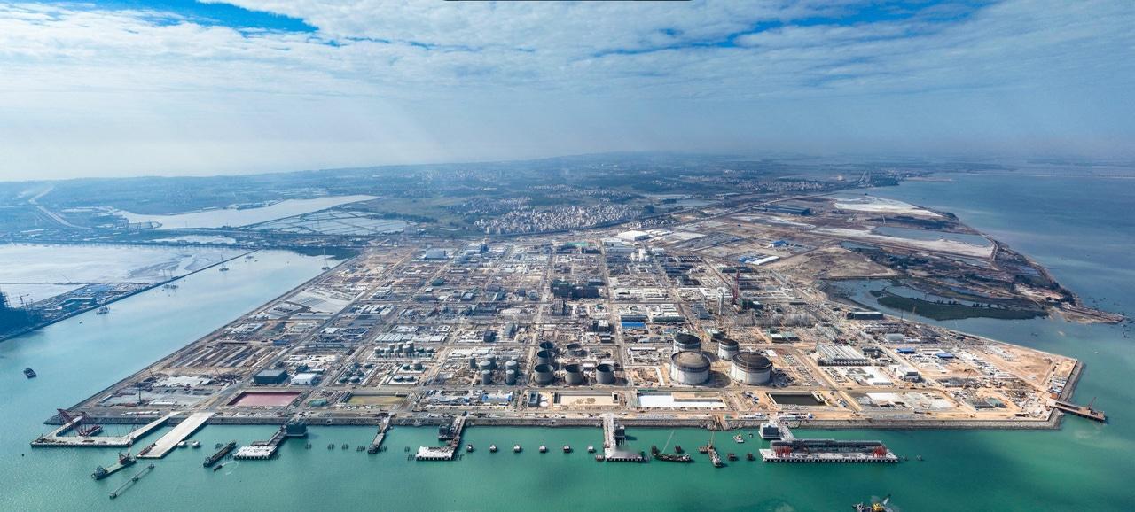 巴斯夫抛弃韩国，拥抱中国，韩国有点不淡定了！ 11月3日，巴斯夫宣布，将把亚