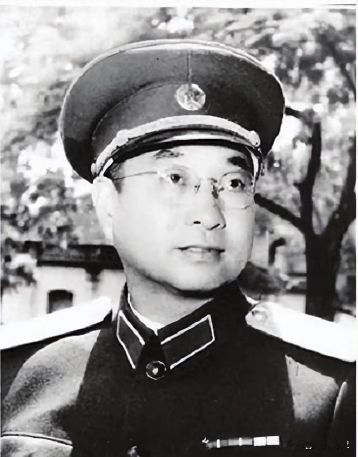 1952年寒冬，49岁的陈赓大将裹着军大衣，突然对围炉烤火的家人蹦出一句扎心话：