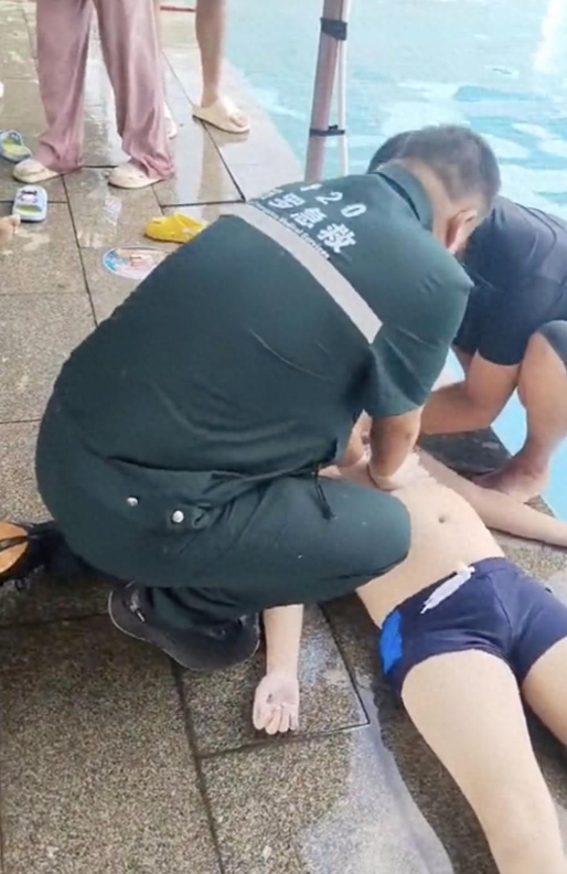 10岁男孩泳池身亡后续，官方介入，知情人称赔130万，网友曝细节