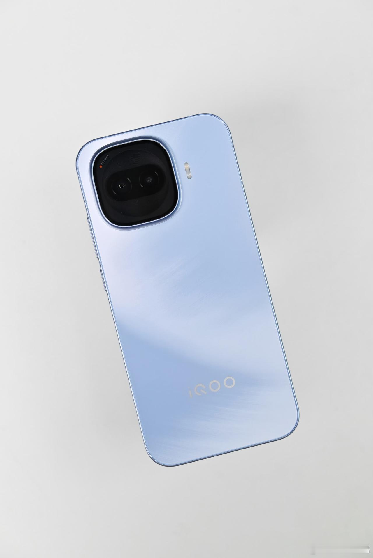 iQOOZ11Turbo外观和配置都爆出来了，就差价格，卖多少合适？-