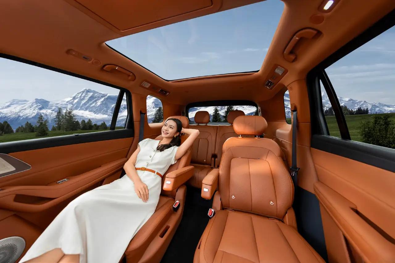 这就是现实啊！6%的家庭，买50万元以上的车12%的家庭，买20万～50万元