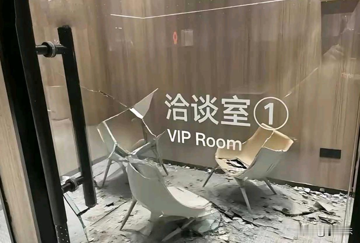 看得出来双方都把想说的话都说了，谈的确实很洽谈
