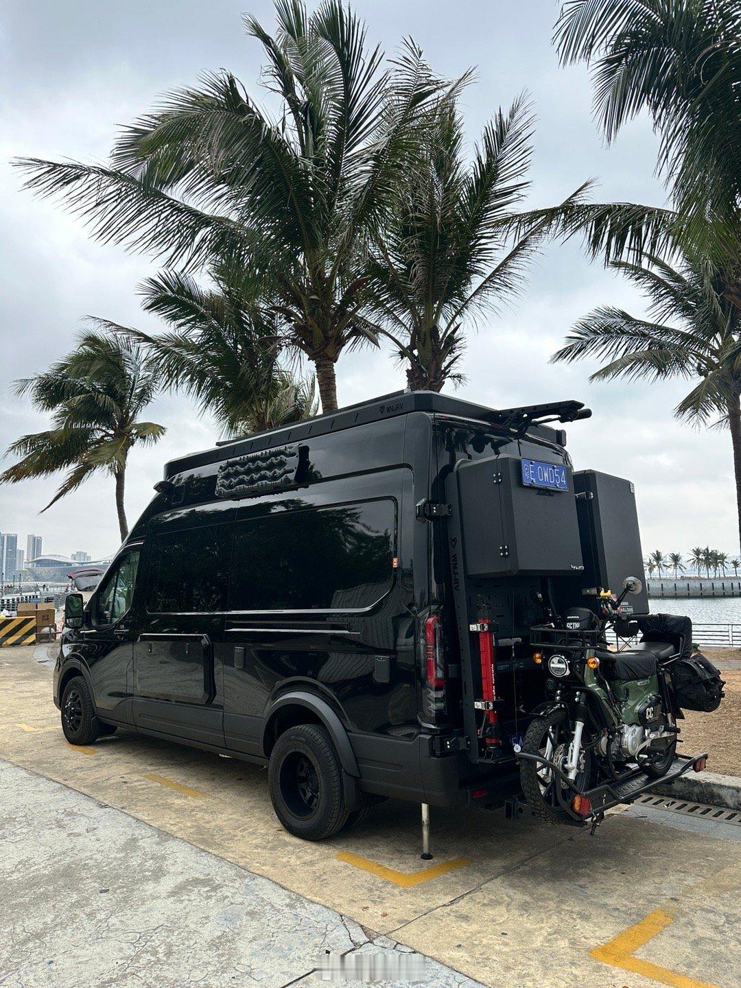 佛山大哥的B型房车超级帅！羡慕了