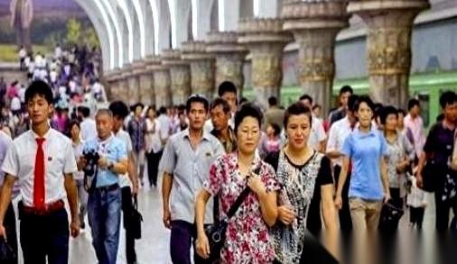 去一个地方，情侣开房，前台第一句话不是问你要大床还是双床，而是“结婚证麻烦出示一