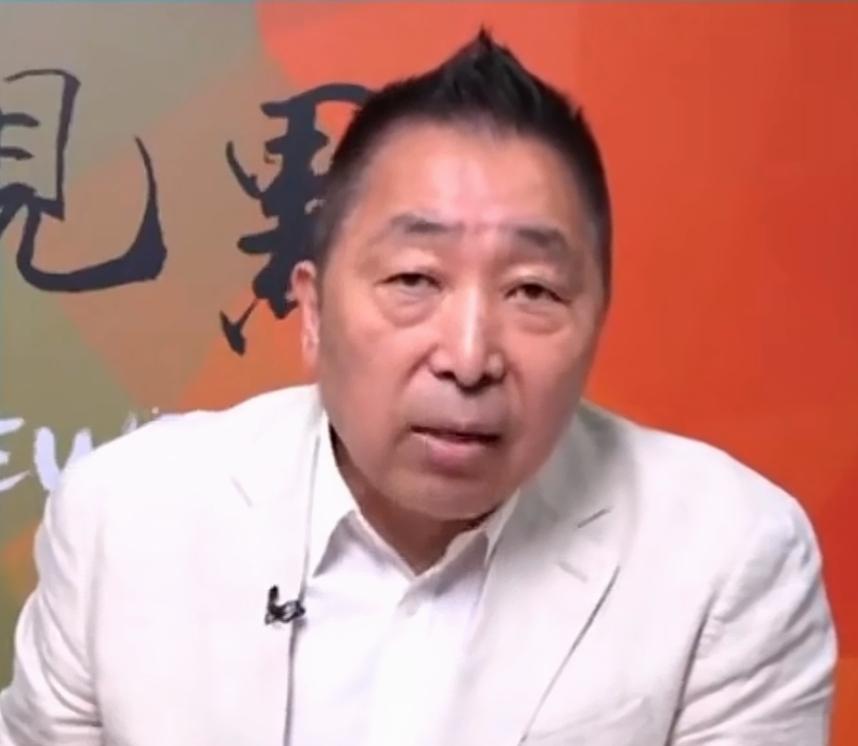 还是台湾名嘴唐湘龙敢说真话，他一针见血地对郑丽文的现状进行了评价：处境艰难、立场