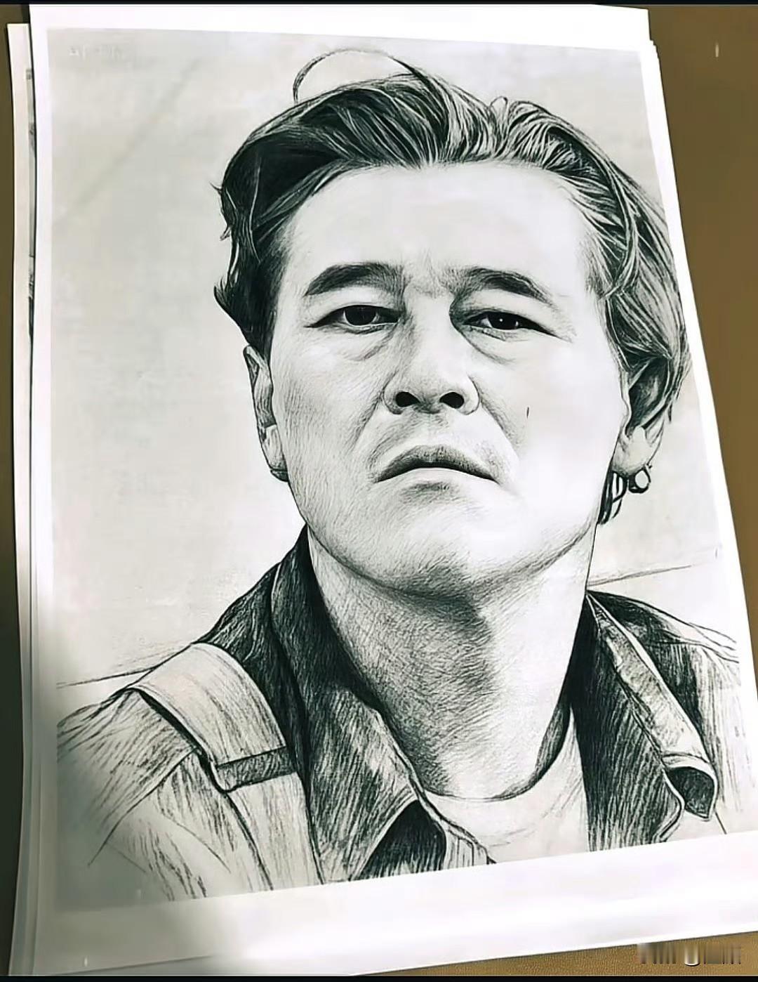 面熟，但又想不起是谁？大家帮忙看看，这俩是谁？