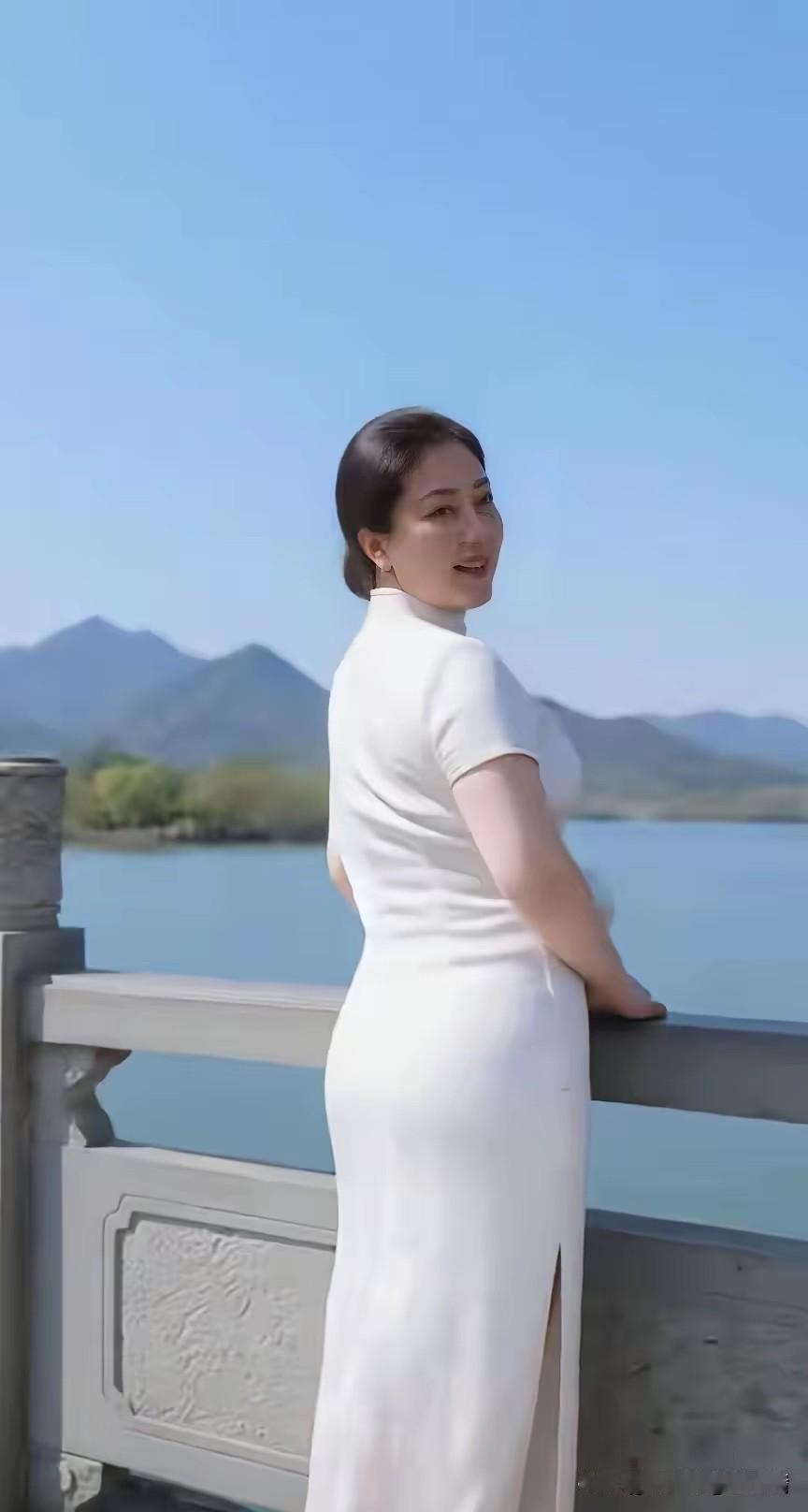 婚姻中的两口子最忌讳的事情就是较劲一旦生气拌嘴闹别扭唯一的方式就是冷战分