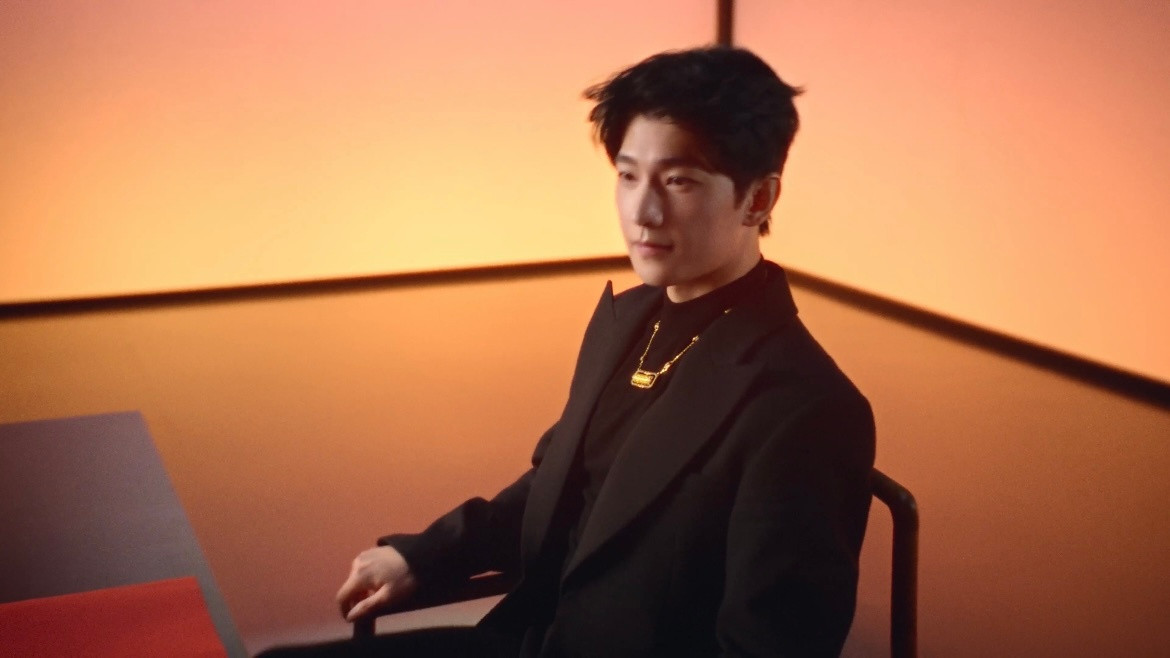 杨洋将福气与贵气刻进骨子里解锁最“贵”气的送福方式！看杨洋如何将美好的寓意，通