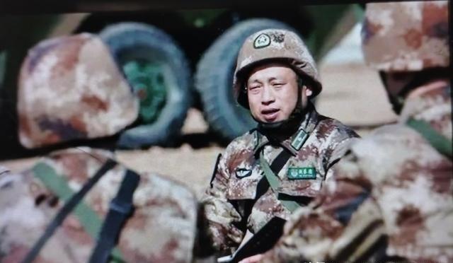 解放军里有哪三种人员终身不退役呢？解放军中有三类人员无需中途退伍，可服役至退休（