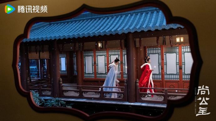 尚公主情人节飞雪剧照尚公主情人节孟子义李昀锐剧照尚公主情人节孟子义李昀锐剧照，