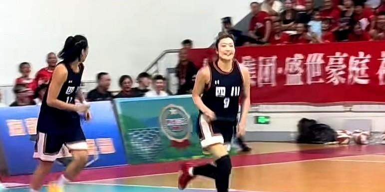 惊闻李梦想要出走土耳其联赛，有某支豪门俱乐部给她开出高额酬金？李梦能重新打出身