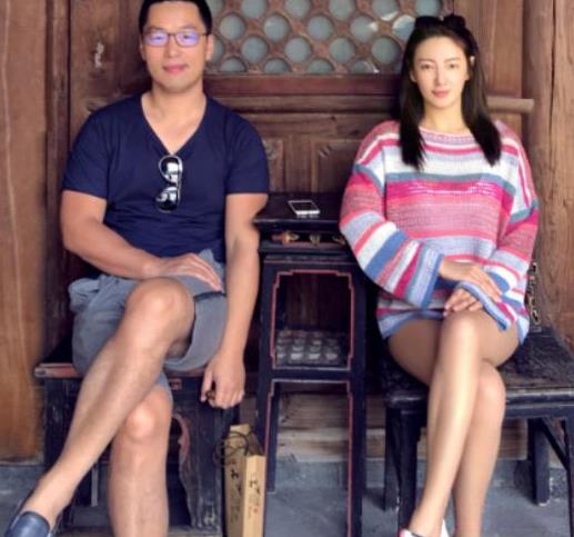 2016年，张雨绮和相识70天的富商袁巴元闪婚，不久后就火速生下了一对龙凤胎，没