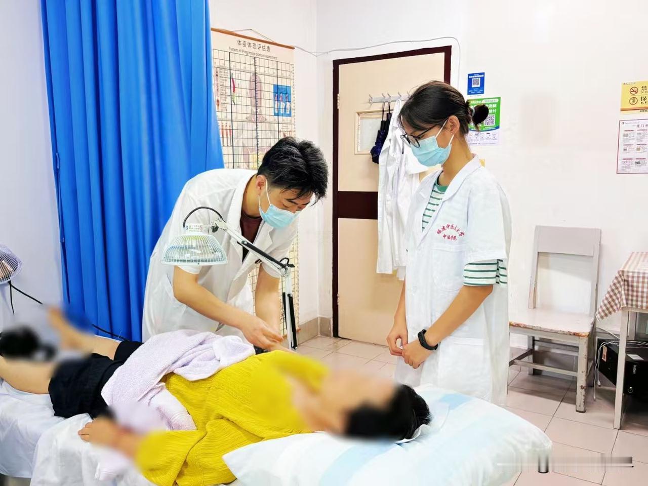 经常喝牛奶或吃钙片，为什么还会骨质疏松？俗话说，“人老先老腿”，