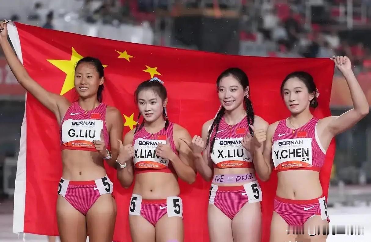 不知道大家发现没，亚运女子接力夺冠，很多人被刘峡君肚子上的肌贴戳中了。细心的网友发现，她肌贴上印着“