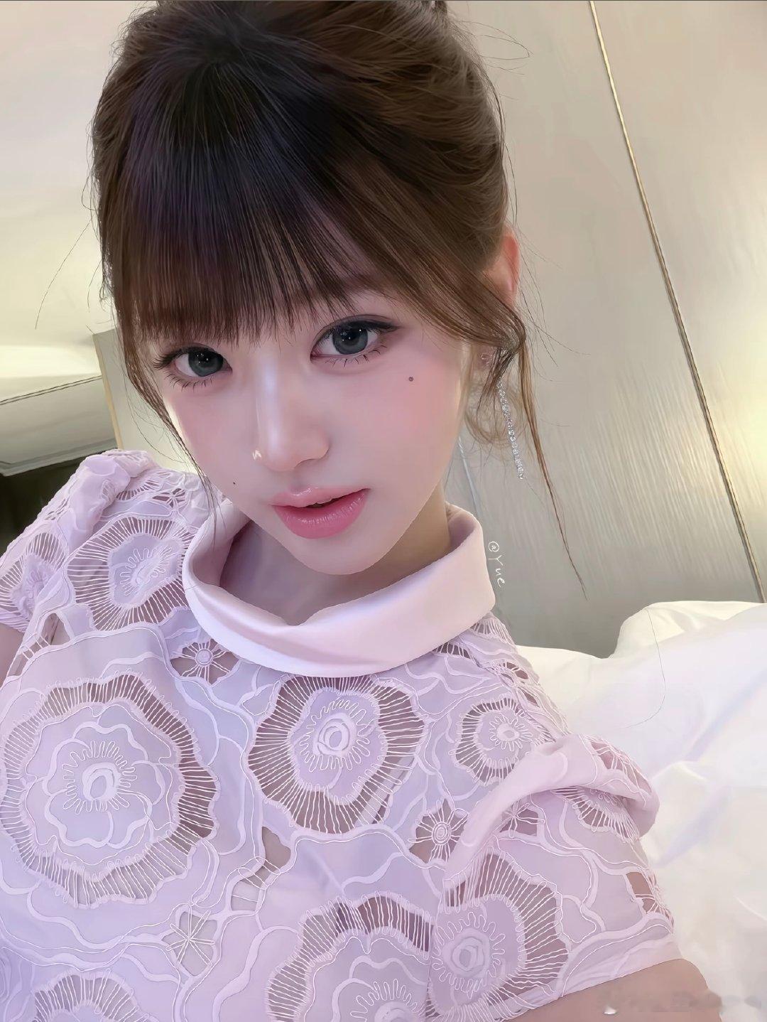 #张元英#漂亮的小圆又出现啦～​