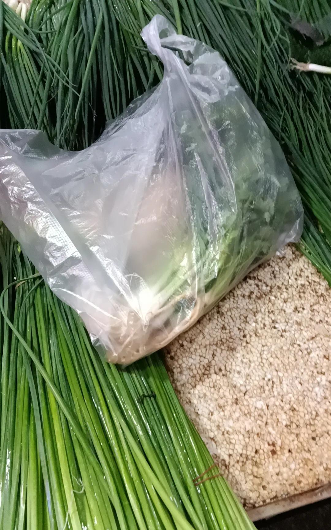 做生意这种东西，真的是不做不知道，做了才知道里面的道道有多少比如卖鸡蛋，只有真