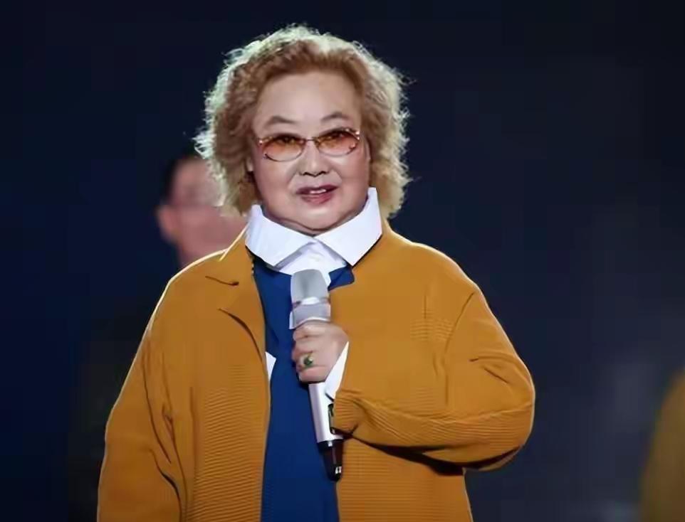 不少人都在猜，郭兰英将近百岁离世，是不是因为基因好。其实并不是，她从小就学习