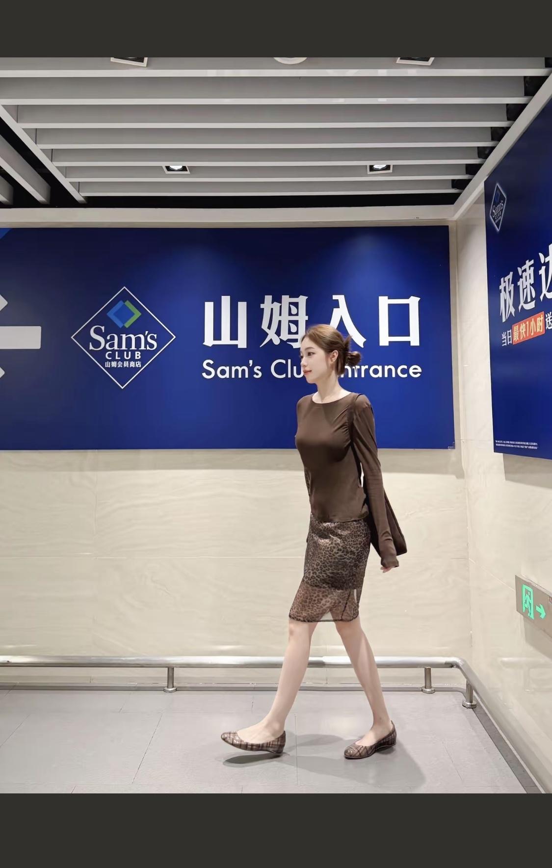 时尚穿搭指南：优雅与个性的完美结合