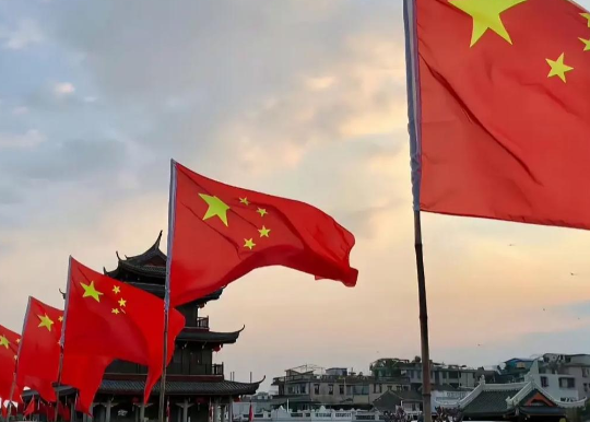 美国人终于明白了一个事实：只要不和中国打关税战，和其他国家、地区、团体都可以打，