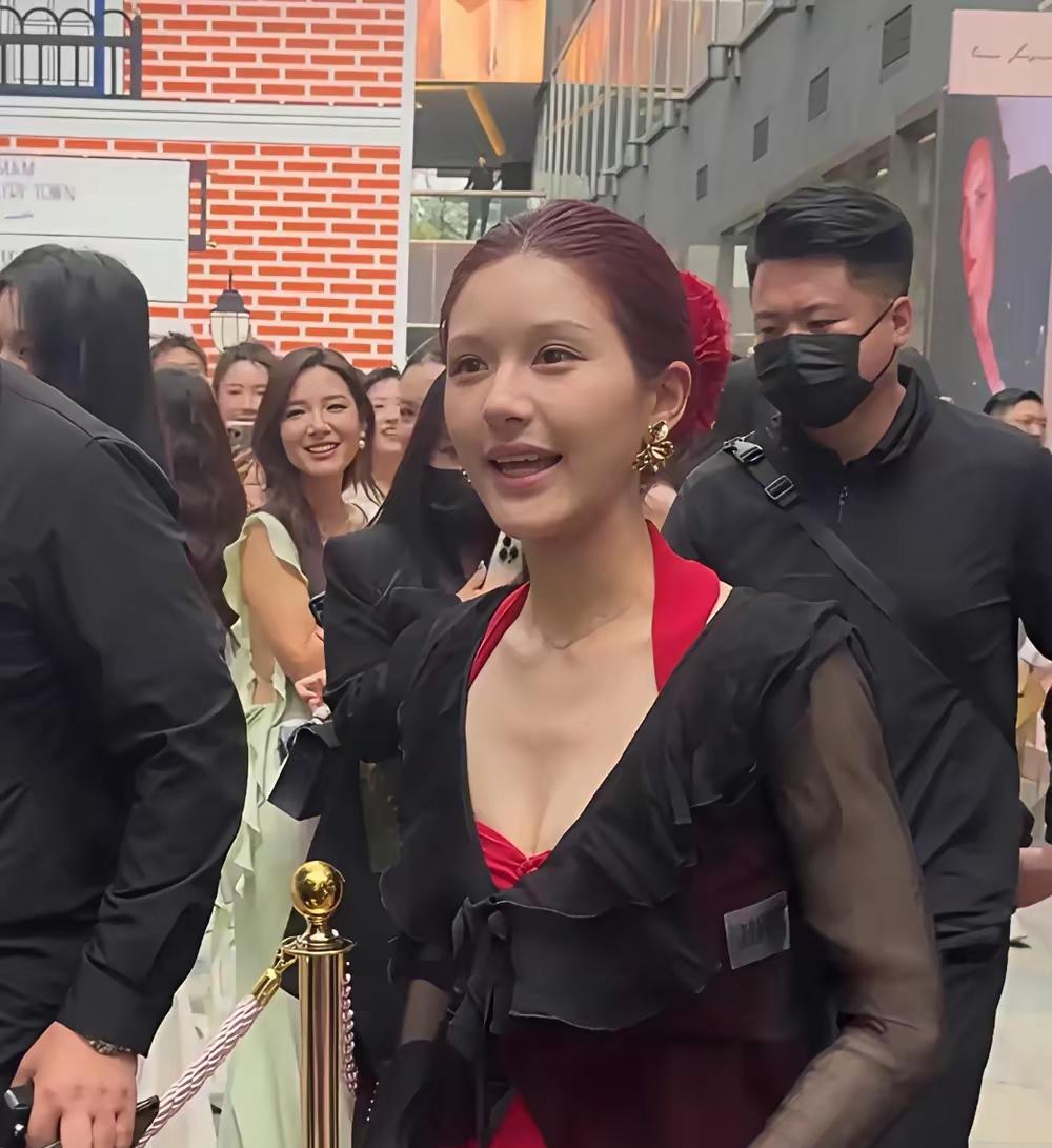 陈楚生联袂人民日报发布新歌《十二乐章》：以音乐为舟，载时代精神远航近日，知名歌