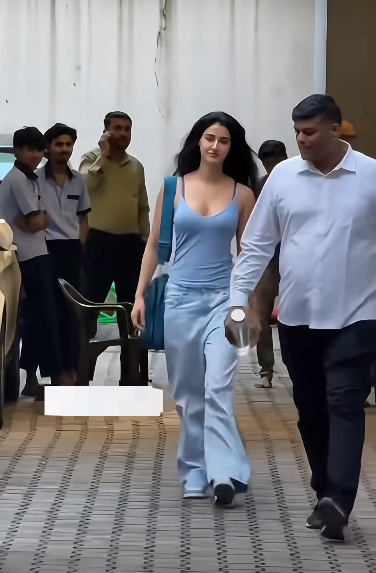 这是印度的第一美女，长得可真漂亮也是印度国宝级女神，她还是顶流女明星看得