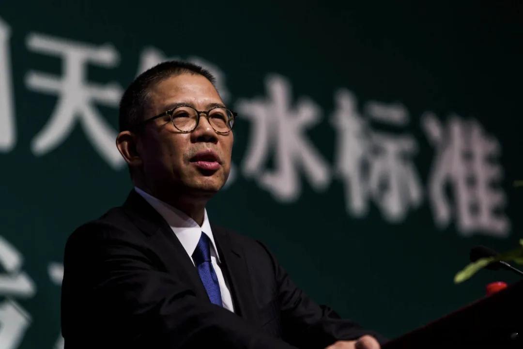 暴涨2500亿！首富钟睒睒，彻底“翻身”我做我的事情，我有自己的理想。最后，天
