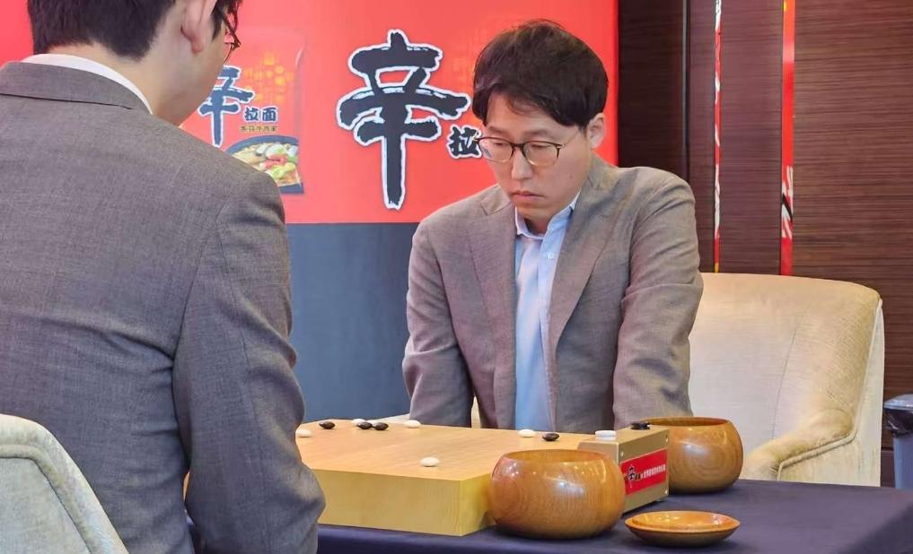 农心杯~井山裕太再创奇迹2月2日开始，拉开了第27届农心杯三国团体擂台赛第