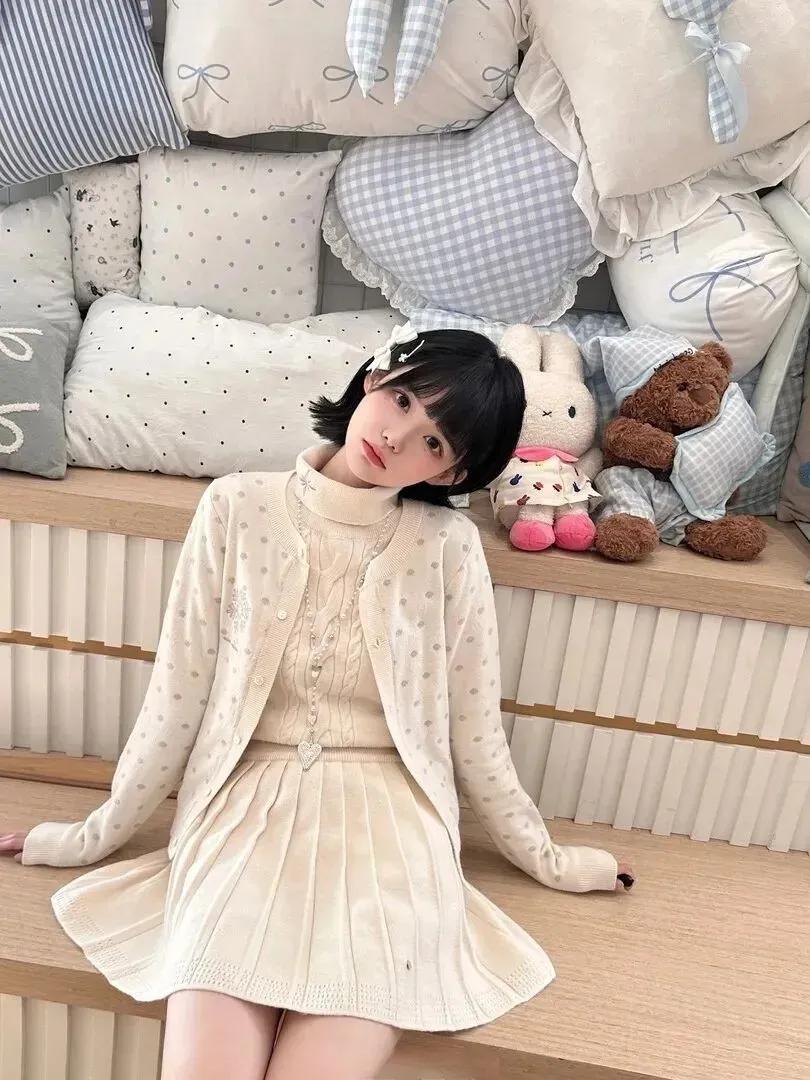 分享甜美小姐姐随手拍甜到心坎里！这7套奶系穿搭让你温柔值爆棚分享唯美的美照