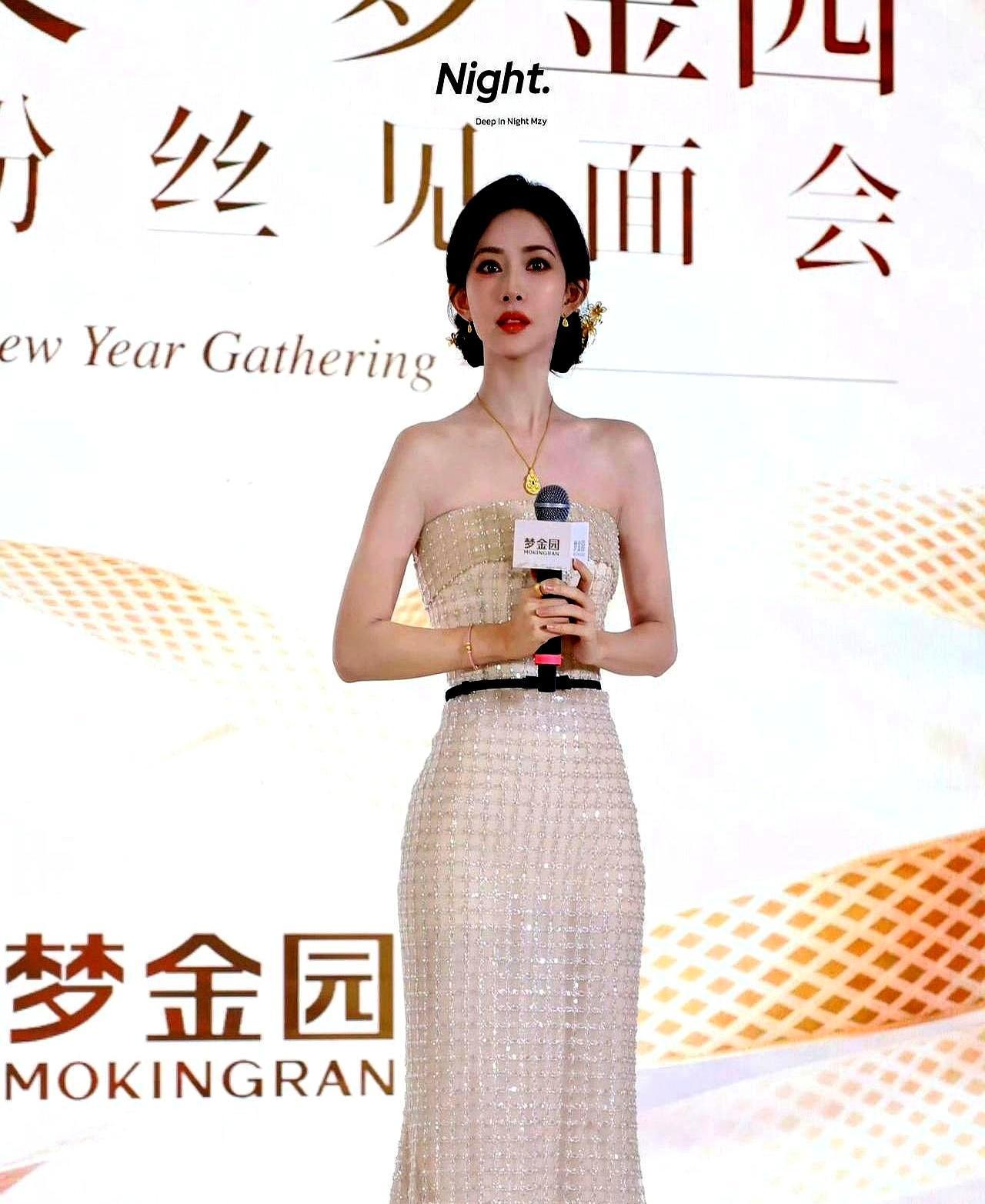 内娱的“假人”游戏，被一个女人，用一串金桔给砸了。青岛万象城，几乎断电。一楼