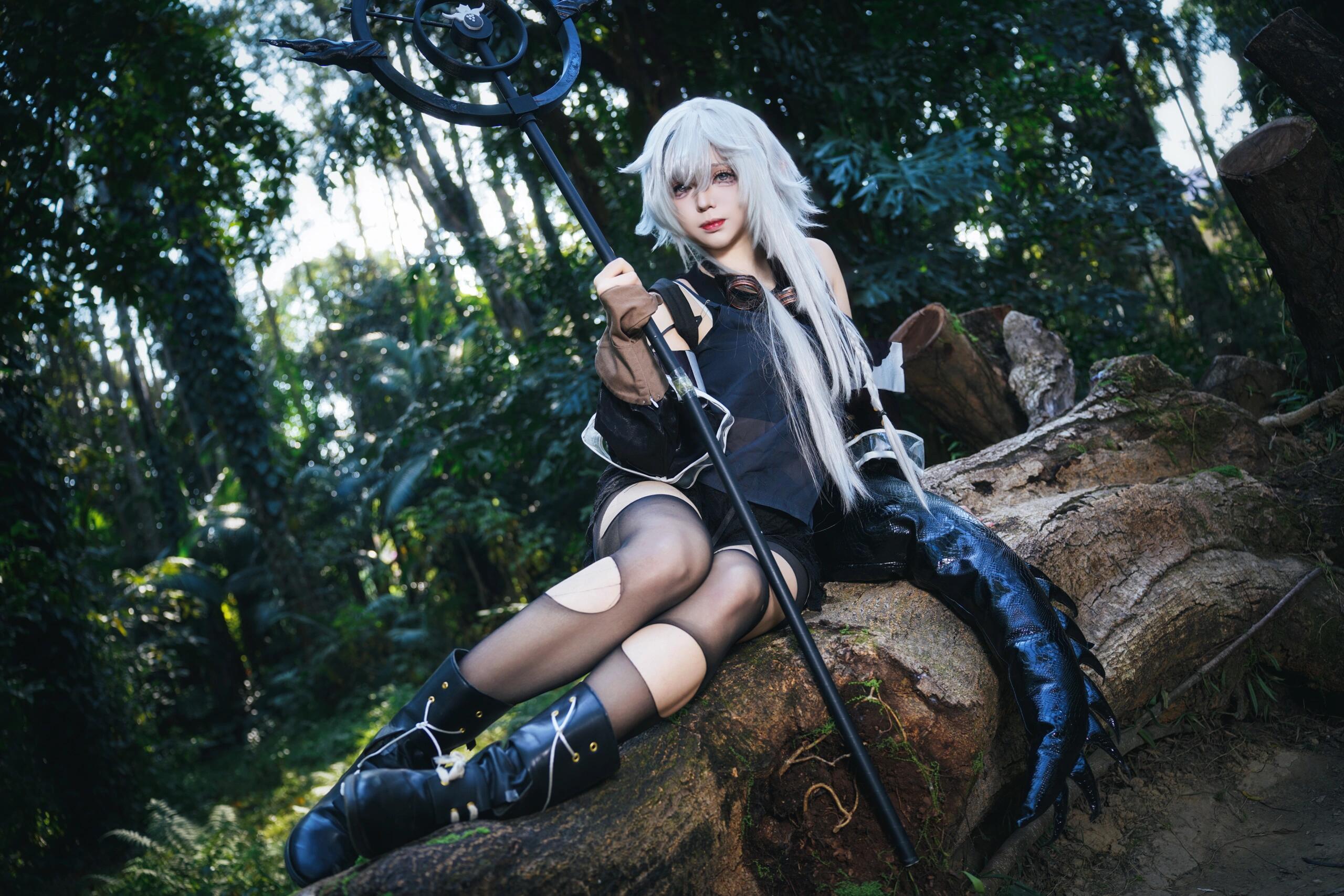 cos正片 这谁能顶得住啊 cosplay 这腿又长又白又细 特米米cos