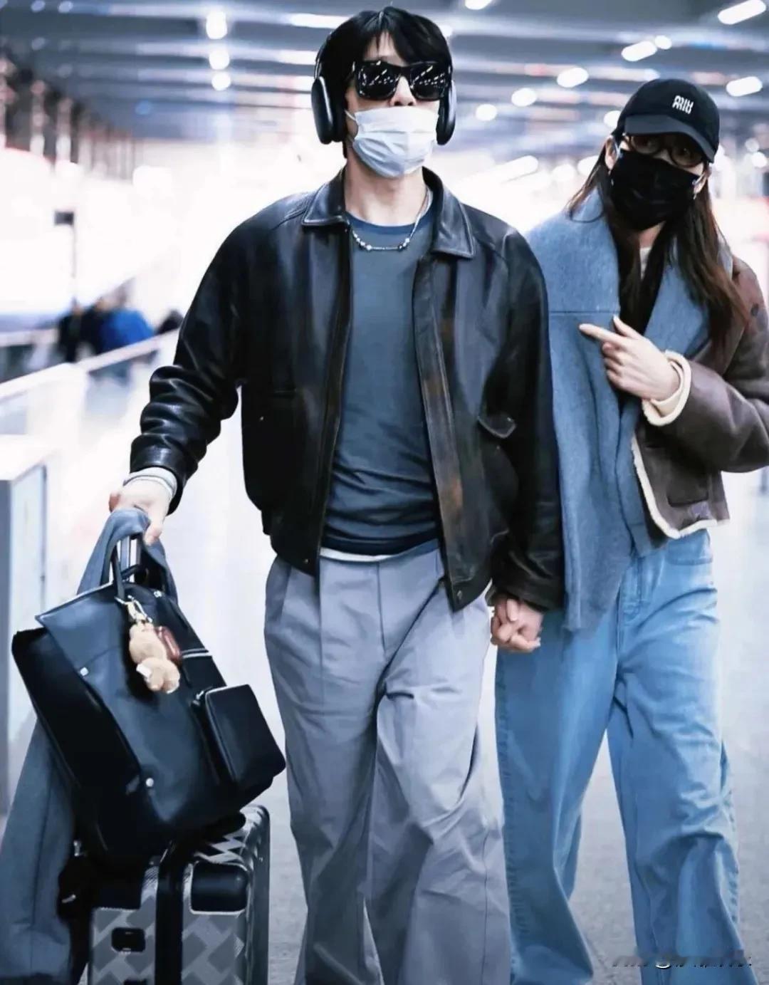 说句实话，我挺佩服井柏然和刘雯的。别的明星谈恋爱，巴不得天天直播领证、合体捞