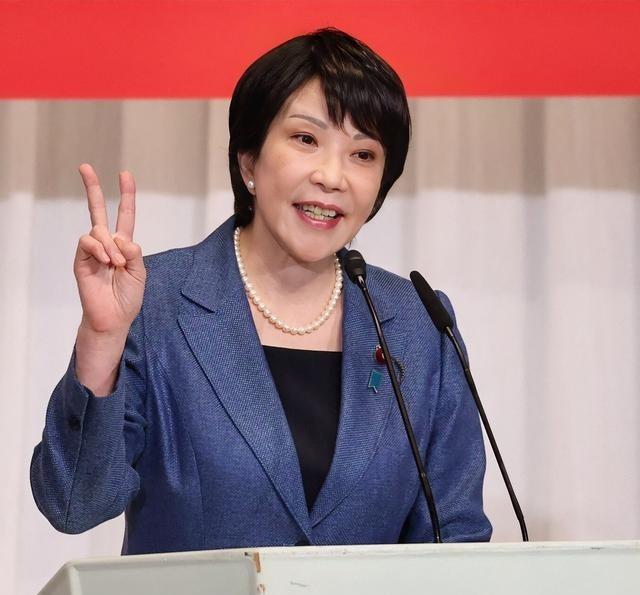 日本天塌了，特朗普不爽当地时间12月2日，特朗普在内阁会议上表示，有些国家，包括