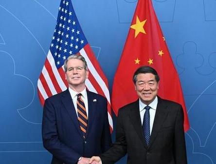 中国发展到今天，应该说国际威望非常高！但是你会发现各国领袖到美国，都希望得到美国