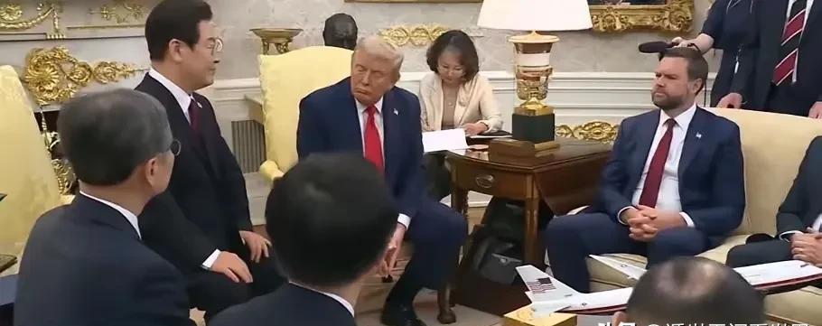 不知李在明此行访美是否后悔？李在明首次访美，白宫方面的态度显得不热情。李在明原计