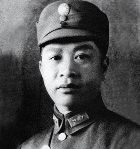毛主席曾说叶挺是“共产党的第一任总司令，人民军队的战史要从你写起”，那假如叶挺没
