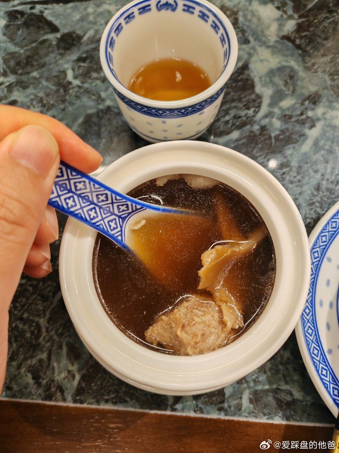 梅林吃香港茶餐厅，感觉菜挺精致，味道不错啊，4个汤，4碗饭，169套餐。深圳·