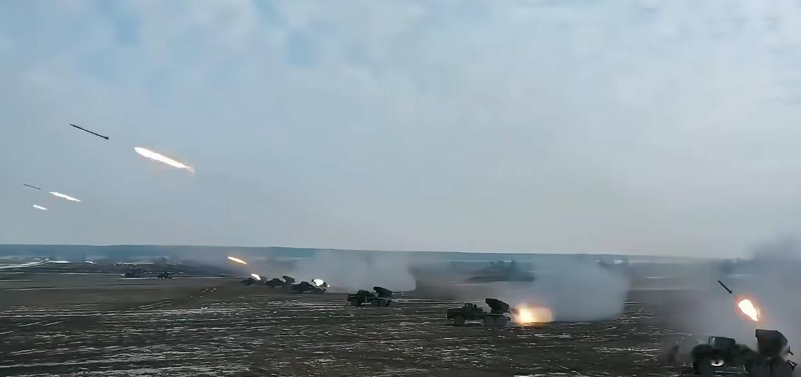 现在的新式弹药，主打精准锁敌、定点爆破，讲究一击毙命、精准打击。可苏联当年研发的