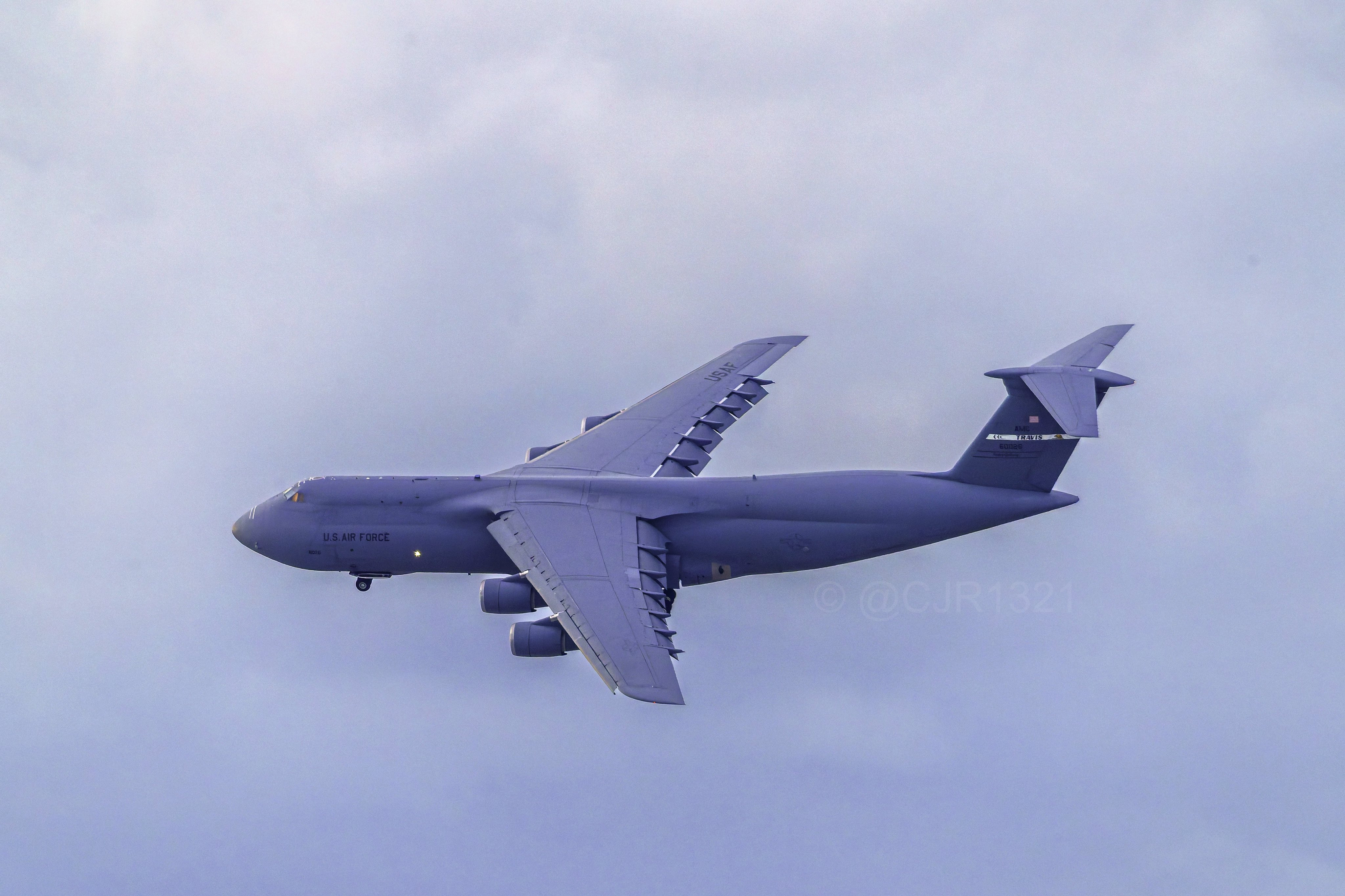 C-5银河飞临圣迭戈